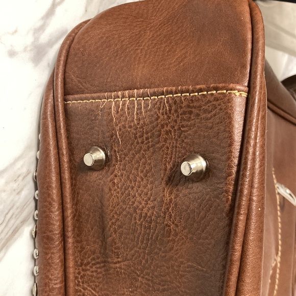 Attractive Montanawest Southwest Design Shoulder Bag - Camel Brown - Picture 9 of 10